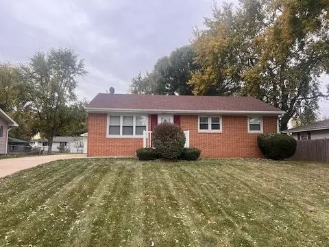 209 S View St, Oreana, IL 62554