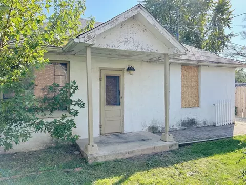 Exterior - 536 N Kennedy Dr, Kankakee, IL 60901 photo 5 of 7