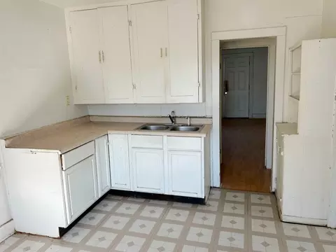 Kitchen - 536 N Kennedy Dr, Kankakee, IL 60901 photo 1 of 5