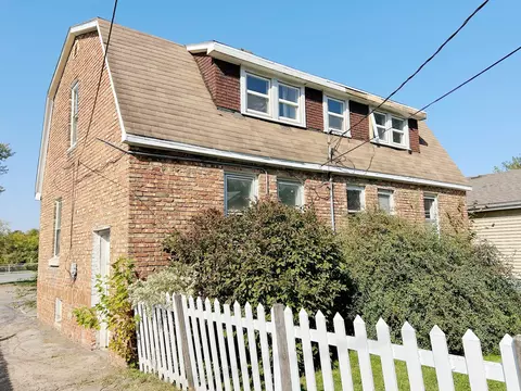 Exterior - 536 N Kennedy Dr, Kankakee, IL 60901 photo 4 of 7