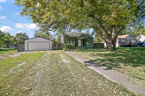122 N 4000 E Rd, Kankakee, IL 60901 photo 2