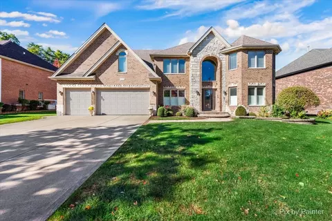 328 Clare Dr, Bloomingdale, IL 60108