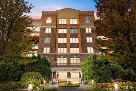 5155 Madison St #308, Skokie, IL 60077