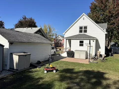 Exterior - 503 W Morris St, Morrison, IL 61270 photo 3 of 6
