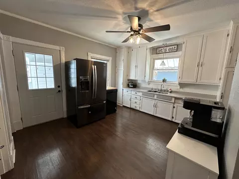 Kitchen - 503 W Morris St, Morrison, IL 61270 photo 2 of 2