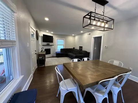 Dining - 503 W Morris St, Morrison, IL 61270 photo 1 of 2