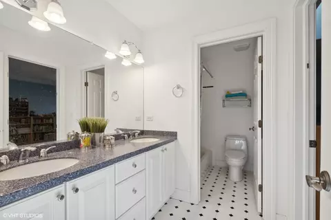 Bath - 617 Hillside Rd, Glenview, IL 60025 photo 7 of 8