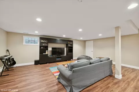 Living - 617 Hillside Rd, Glenview, IL 60025 photo 3 of 4