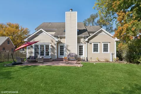 Exterior - 617 Hillside Rd, Glenview, IL 60025 photo 5 of 6