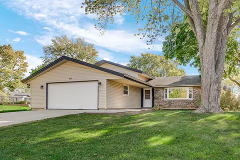 633 Caron Ct, Schaumburg, IL 60193