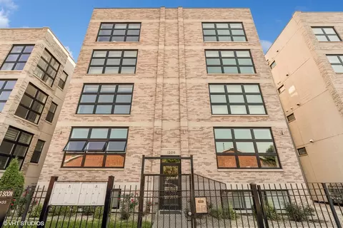 1209 E 46th St #2E, Chicago, IL 60653