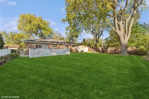 Exterior - 417 Virginia Pl, Wheeling, IL 60090 photo 3 of 3