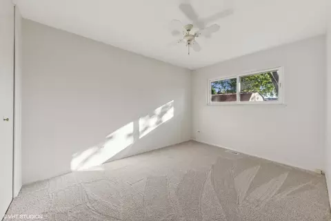Bedroom - 417 Virginia Pl, Wheeling, IL 60090 photo 1 of 3