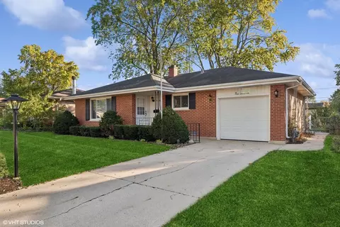 417 Virginia Pl, Wheeling, IL 60090