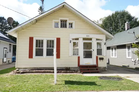 425 Bangs St, Aurora, IL 60505