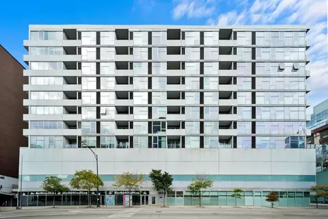 630 N Franklin St #1002, Chicago, IL 60654