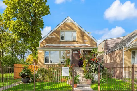 7044 S Honore St, Chicago, IL 60636