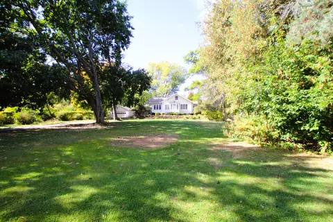 1955 S Mulford Rd, Rockford, IL 61108