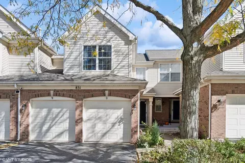 831 Mckenzie Station Dr #831, Lisle, IL 60532