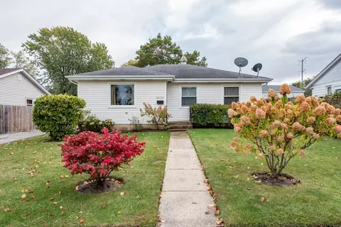 2629 W Cheyenne Rd, Waukegan, IL 60087
