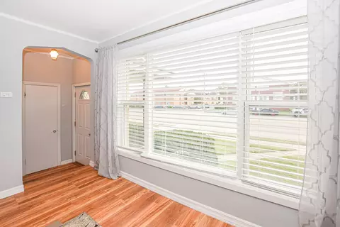 Entry Way - 7314 39th St, Lyons, IL 60534 photo 1 of 1