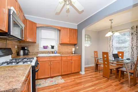 Kitchen - 7314 39th St, Lyons, IL 60534 photo 1 of 2