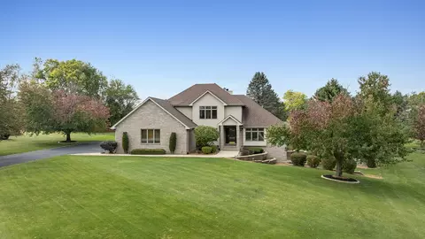 8937 W Ridge Dr, Belvidere, IL 61008