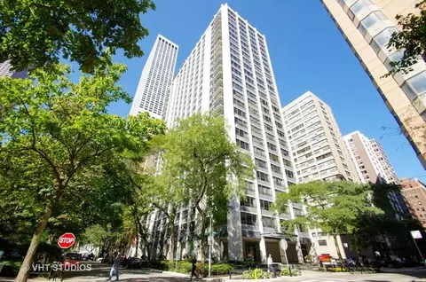 222 E Pearson St #1208, Chicago, IL 60611
