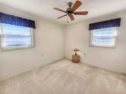 Bedroom - 4717 Ashley Dr, Mchenry, IL 60050 photo 2 of 2
