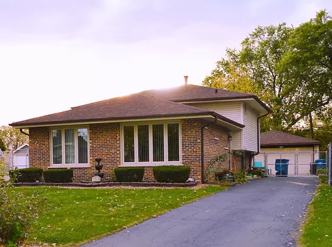 13608 Lavergne Ave, Crestwood, IL 60445