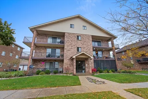 16821 S 82nd Ave #2N, Tinley Park, IL 60477