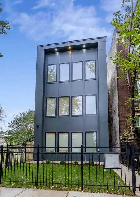 6031 S Vernon Ave, Chicago, IL 60637