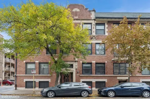 1718 E 55th St #3, Chicago, IL 60615