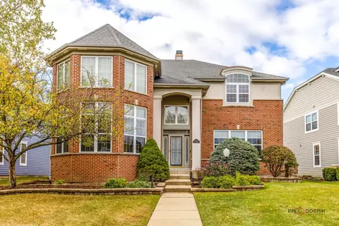 408 N White Deer Trl, Vernon Hills, IL 60061