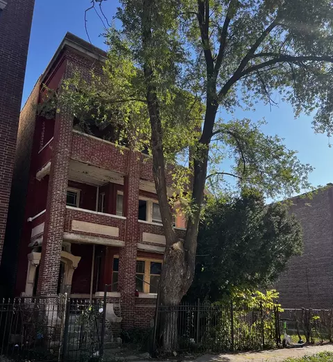 5221 S Michigan Ave, Chicago, IL 60615 photo 3