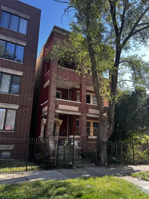 5221 S Michigan Ave, Chicago, IL 60615 photo 2