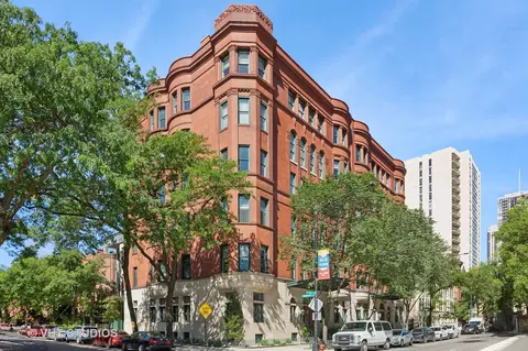1500 N La Salle Dr #1D, Chicago, IL 60610