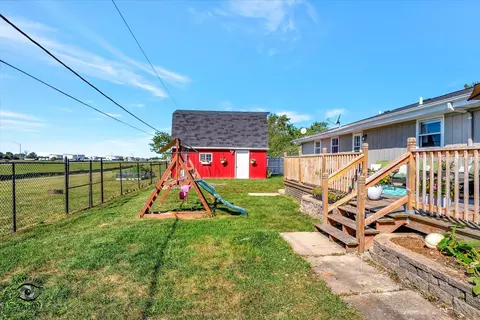 Exterior - 125 3rd St, Manhattan, IL 60442 photo 5 of 5