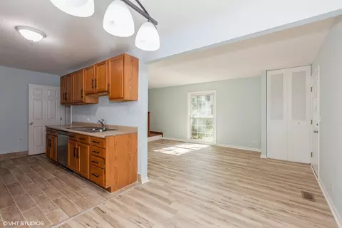 1661 Valley Forge Ct #C, Wheaton, IL 60189 photo 5