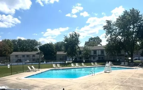 1661 Valley Forge Ct #C, Wheaton, IL 60189 photo 17