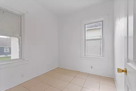 630 4th Ave, Aurora, IL 60505 photo 11