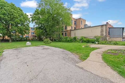 630 4th Ave, Aurora, IL 60505 photo 15