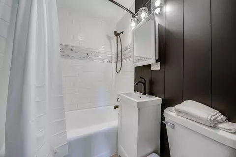 Bath - 415 E 3rd St, Pecatonica, IL 61063 photo 1 of 1
