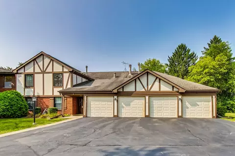 1211 Ironwood Ct #D2, Schaumburg, IL 60193