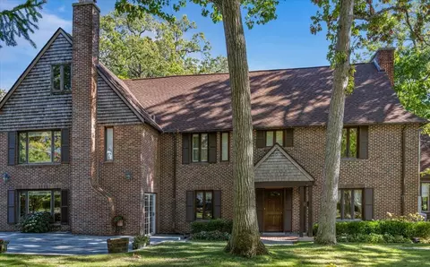 437 Woodlawn Ave, Glencoe, IL 60022