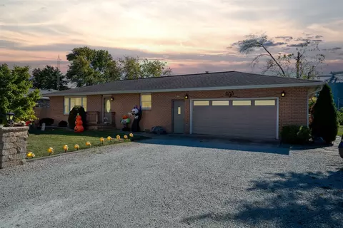 501 W Johnson St, Cornell, IL 61319