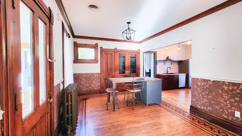 331 S 4th St, Aurora, IL 60505 photo 10