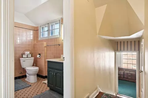 886 S 2nd Ave, Des Plaines, IL 60016 photo 34