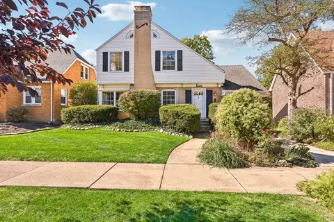 886 S 2nd Ave, Des Plaines, IL 60016