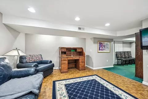 886 S 2nd Ave, Des Plaines, IL 60016 photo 39